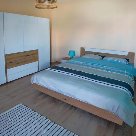 Lahana House In Majestic Complex Pomorie
