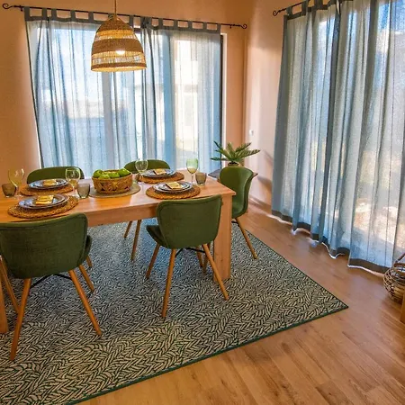 Villa Lahana House In Majestic Complex
